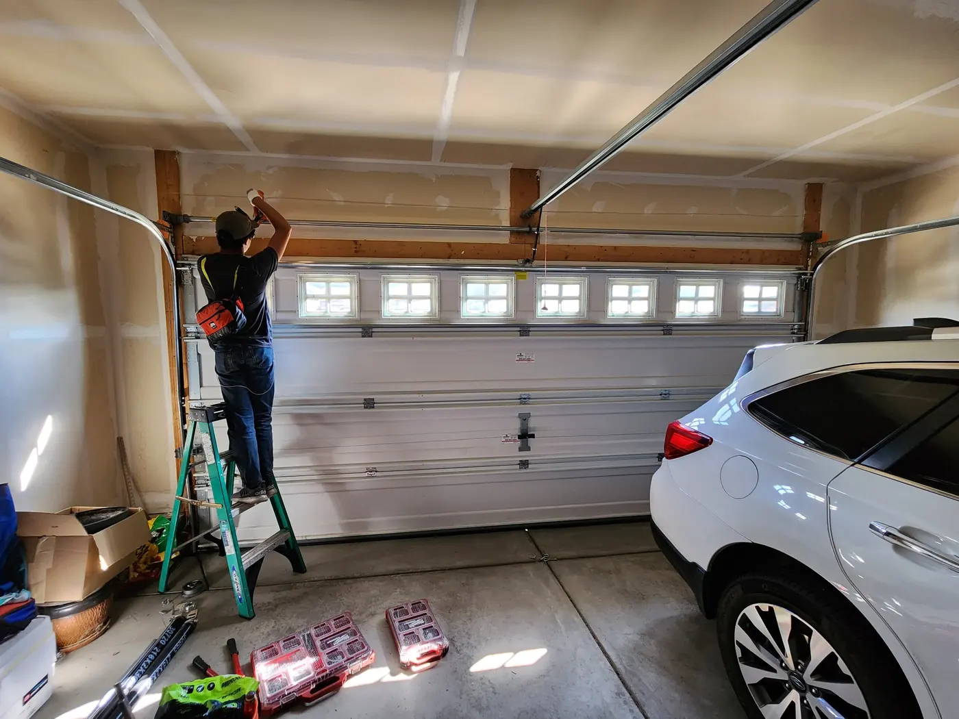 Broken torsion spring repair in Denver