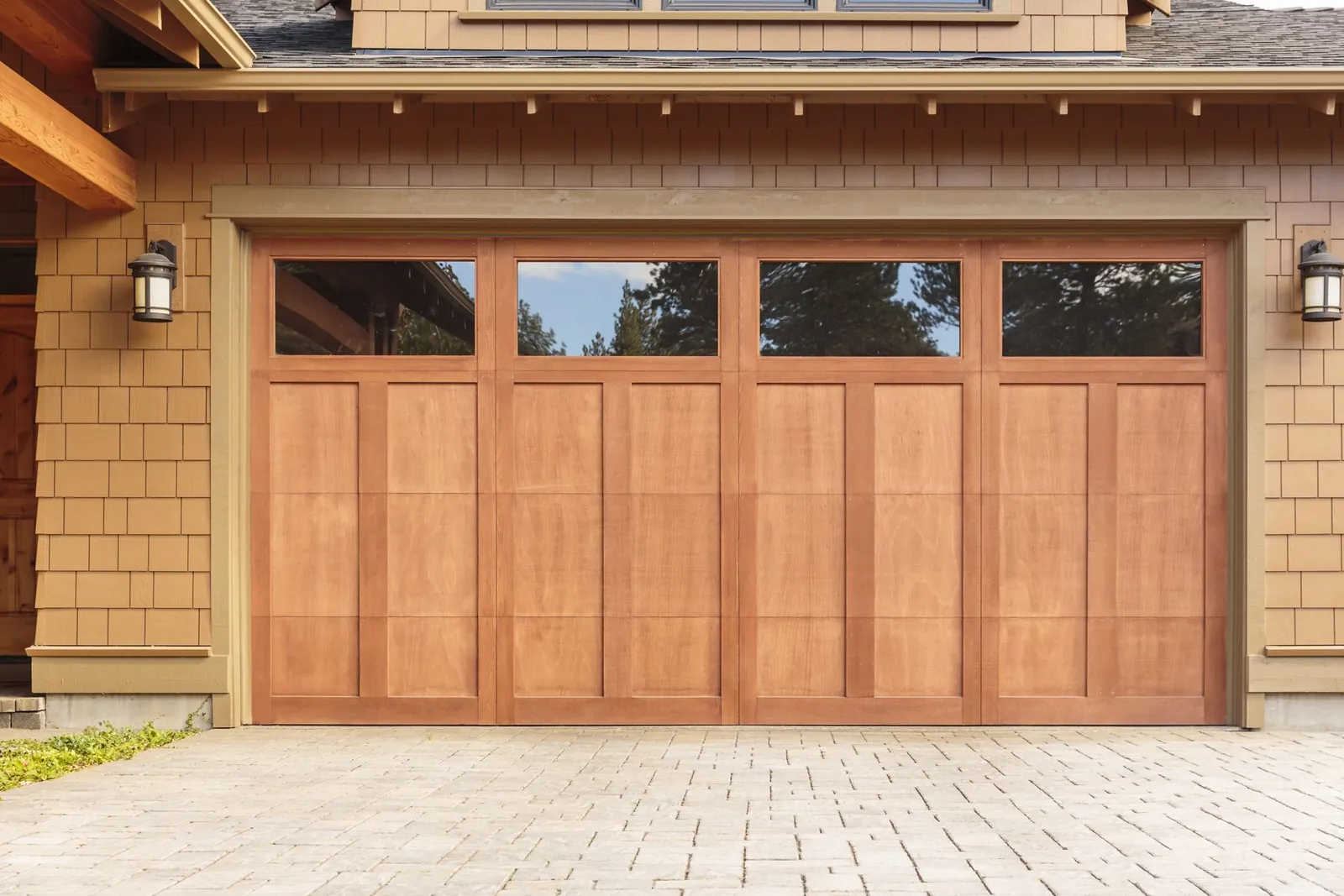 wood-garage-door-aurora-co